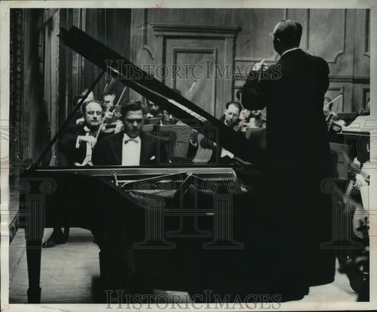 1953, Pianist Eugene Istomin performs with the Chicago Symphony. - Historic Images