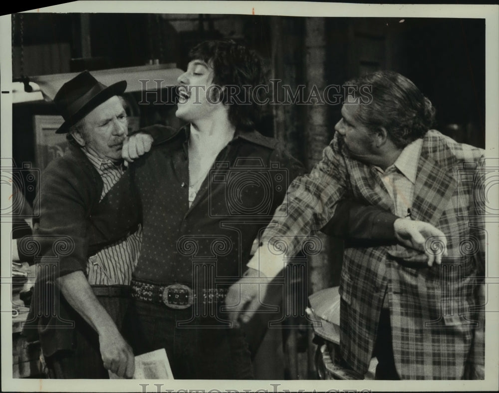 1974 Press Photo Freddie Prinze, Jack Albertson, Danny Nunez-&quot;Chico and the Man&quot; - Historic Images