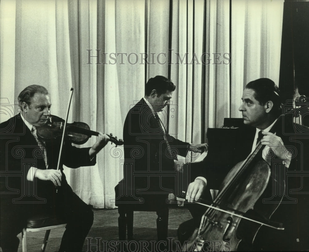 1974 Press Photo Musicians, Istomin-Stern-Rose Trio - mjp37011 - Historic Images