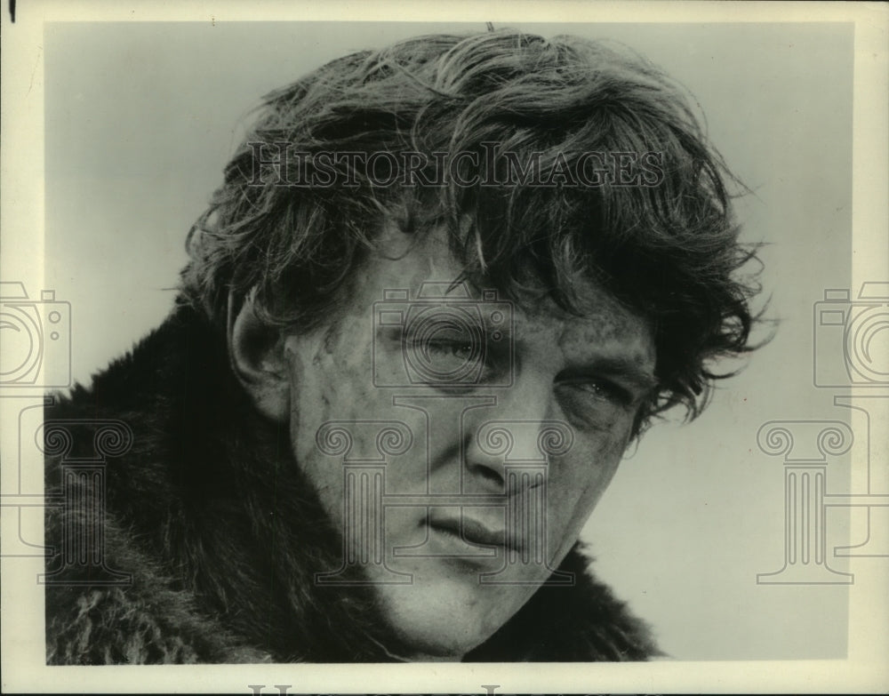 1974 Press Photo David Hemmings stars in &quot;Alfred the Great&quot; on CBS-TV - Historic Images