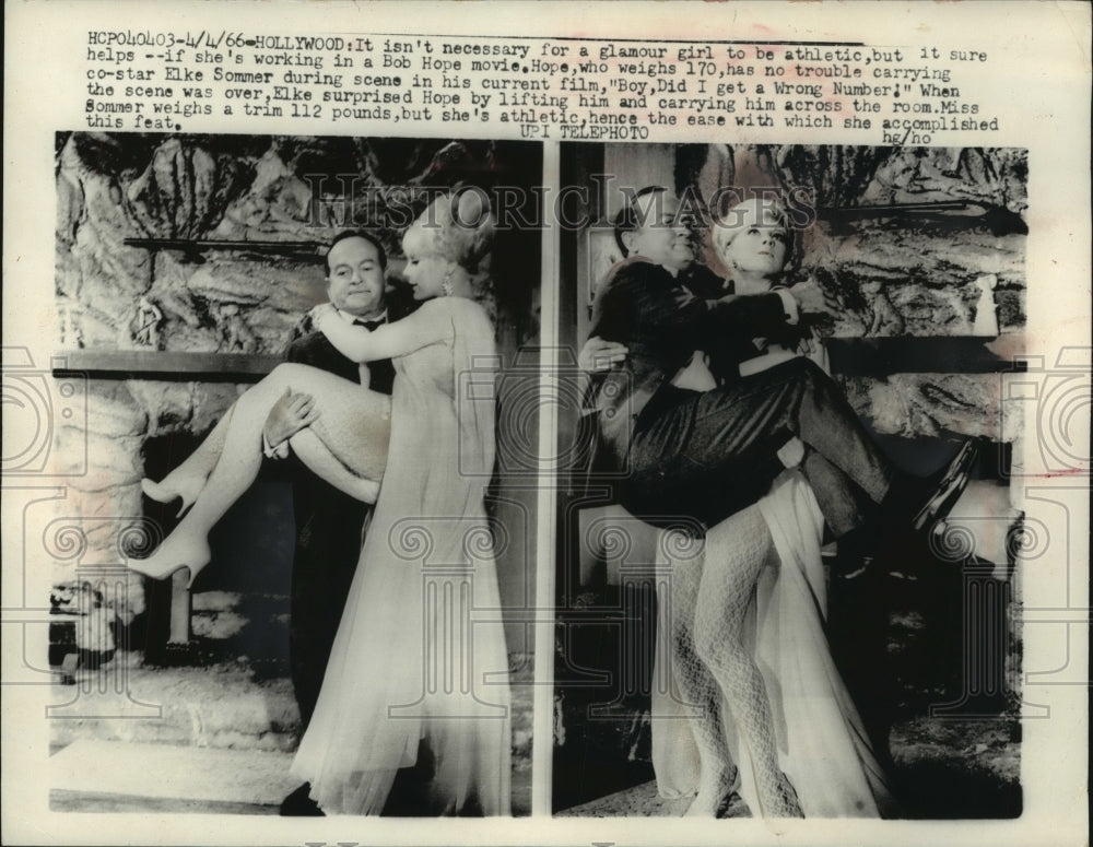 1966 Press Photo Bob Hope & Elke Sommer in "Boy, Did I Get the Wrong Number!" - Historic Images