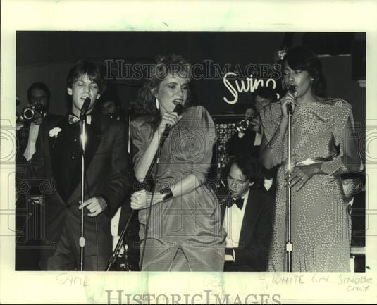1981 Press Photo Musical trio "Swing" performs in New York City. - Historic Images