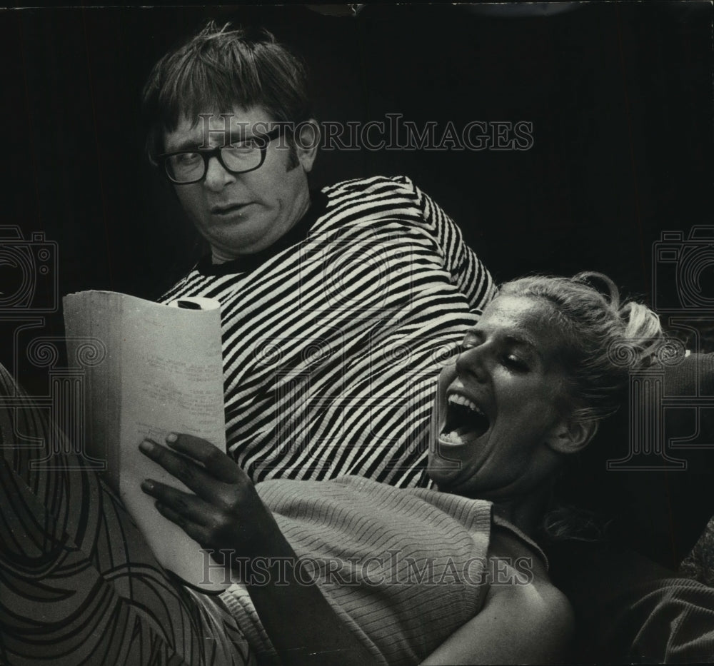 1972 Press Photo Comedian Arte Johnson with Karen Morrow - mjp37328 - Historic Images