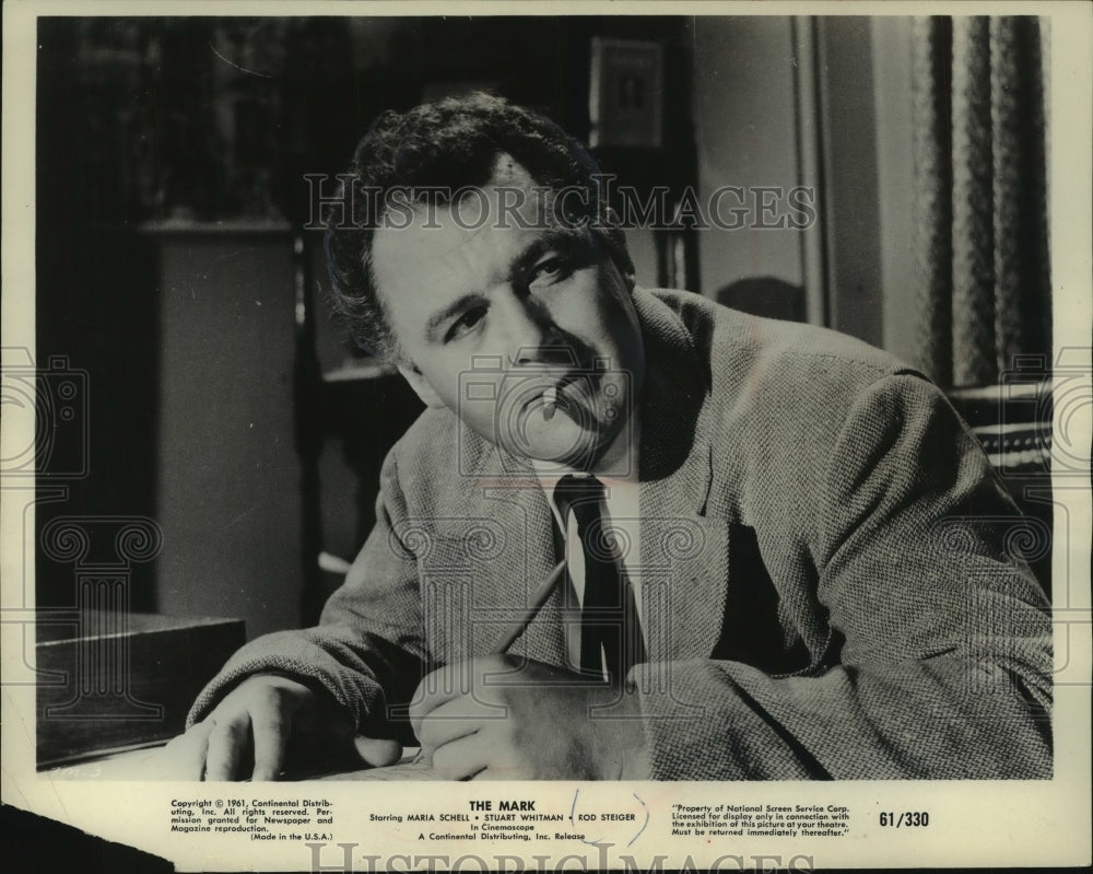 1961 Press Photo Actor Rod Steiger co-stars in "The Mark" - mjp37368 - Historic Images