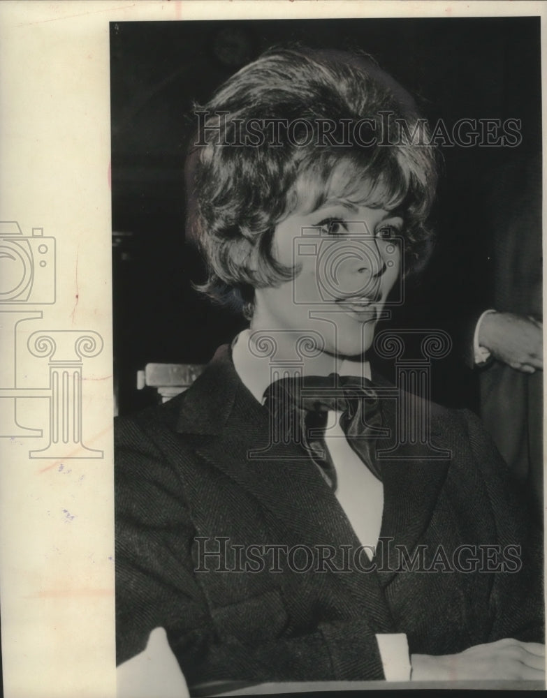 1968, Actress Jill St. John in court waiting to be granted a divorce - Historic Images