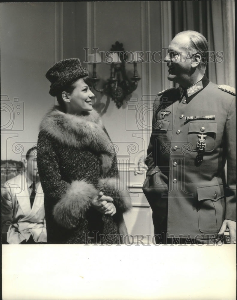 1963, Gina Derrich And Curt Jurgens - mjp37693 - Historic Images