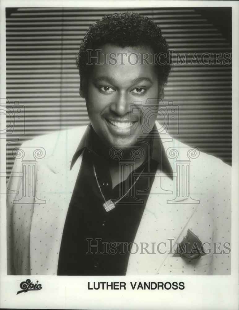 1994 Press Photo Luther Vandross, entertainer - mjp37775 - Historic Images