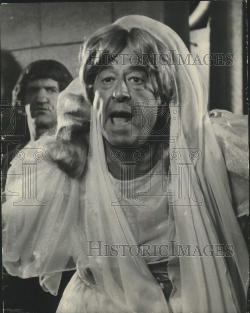 1966 PressPhoto“A Funny Thing Hapened on the Way to the Forum” Star Phil Silvers - Historic Images