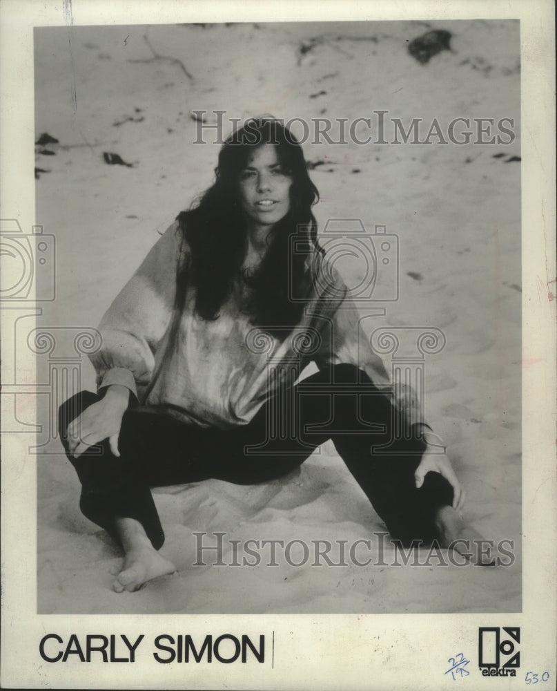 1974 Press Photo Singer Carly Simon - mjp37918 - Historic Images