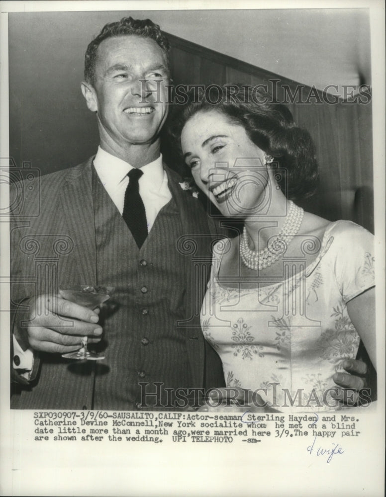 1960 Press Photo Actor Sterling Hayden & wife their after wedding, California - Historic Images