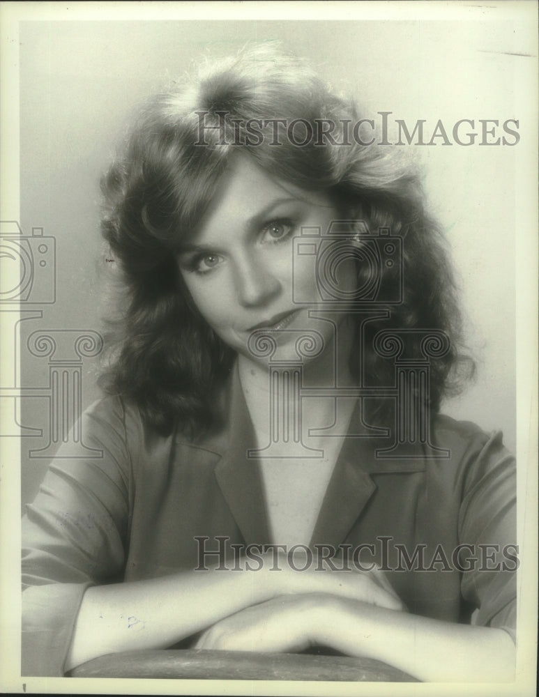 1982, Marilu Henner plays a cab driver in NBC's "Taxi" - mjp38145 - Historic Images
