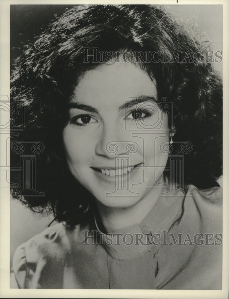 1984 Press Photo Rachel Ticotin in &quot;For Love and Honor&quot; - mjp38289 - Historic Images