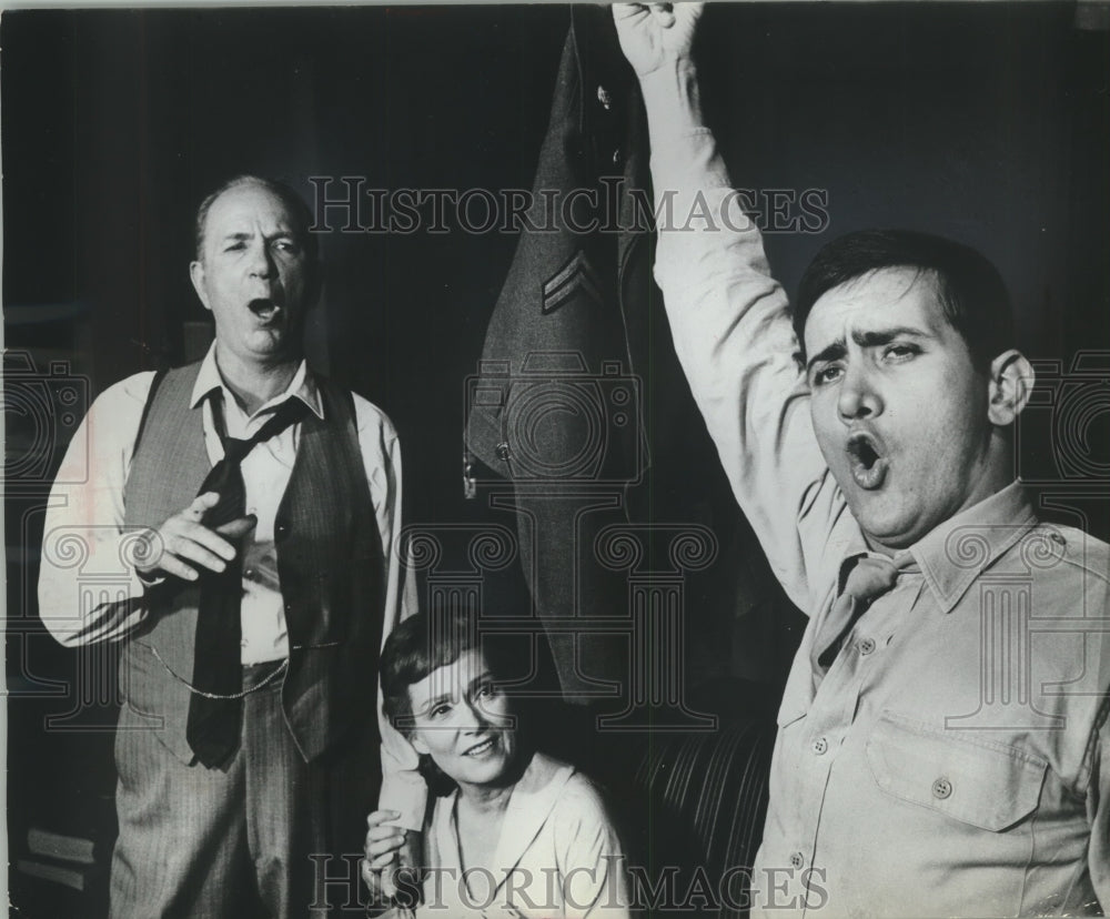 1965 Press Photo Martha Scott With Co-Stars In &#39;The Subject Was Roses&#39; - Historic Images