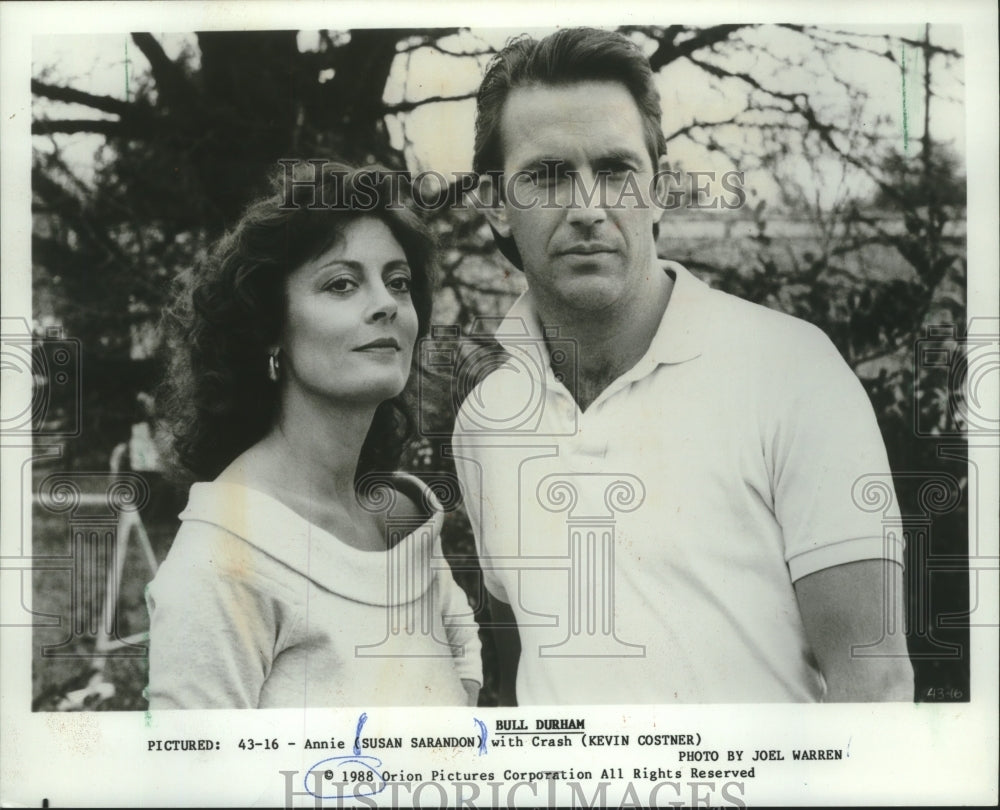 1988, Susan Sarandon and Kevin Costner in "Bull Durham" - mjp38565 - Historic Images