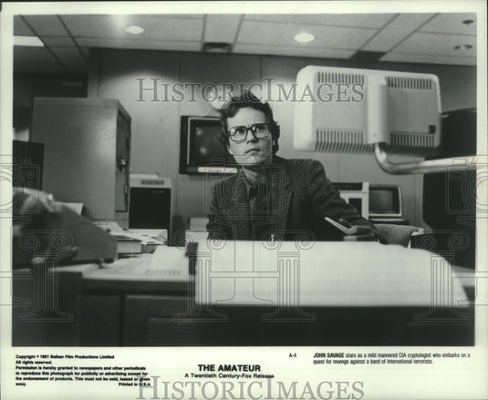 1981, John Savage in "The Amateur" - mjp38574 - Historic Images