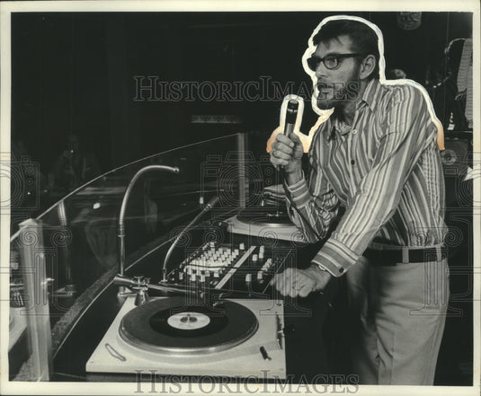 1976 Press Photo Former D.J. Robb Thomas - mjp38722 - Historic Images