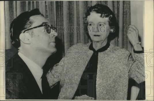 1964 Press Photo Television personality Steve Allen & his mother - Historic Images