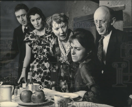 1961 Press Photo Gene Wilder & others in Broadway drama "Roots" - mjp38827 - Historic Images