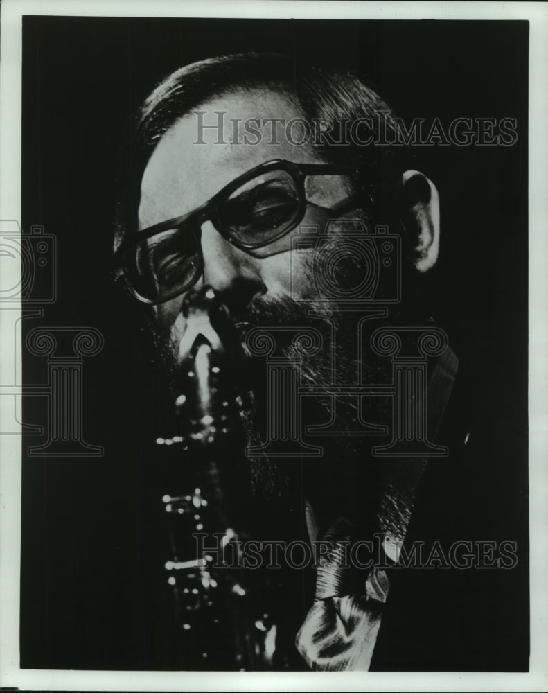 1977 Press Photo Jazz Musician Lew Tabackin - mjp38915 - Historic Images