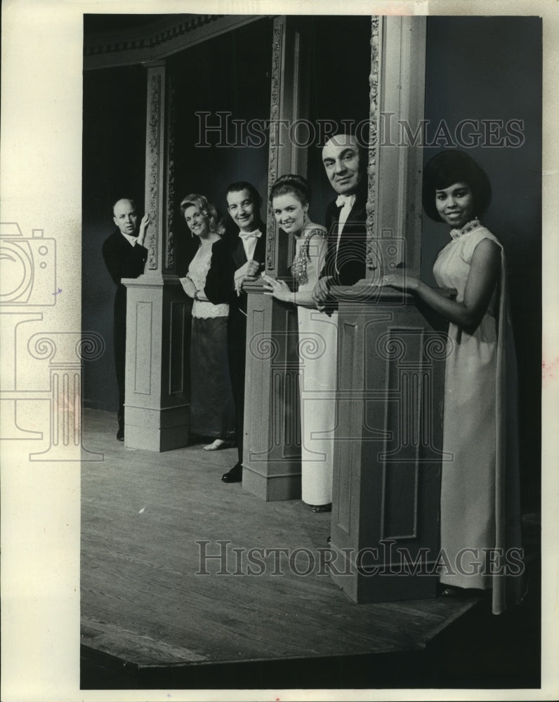 1967, Skylight Theater actors to be seen in &quot;Cosi fan tutte&quot; - Historic Images
