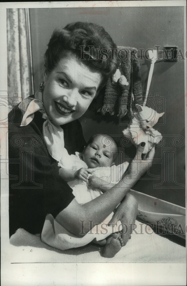 1956, Actress Gale Storm And Daughter Susanna In Hollywood - Historic Images