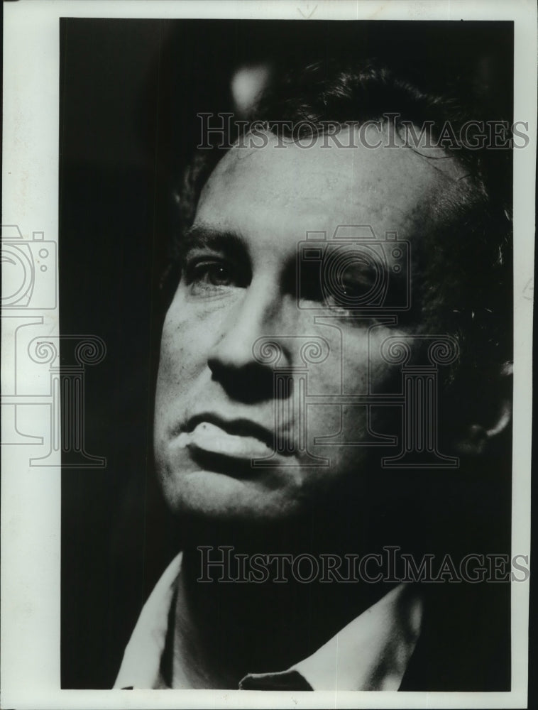 1977 Press Photo Actor Roy Thinnes - mjp39119 - Historic Images