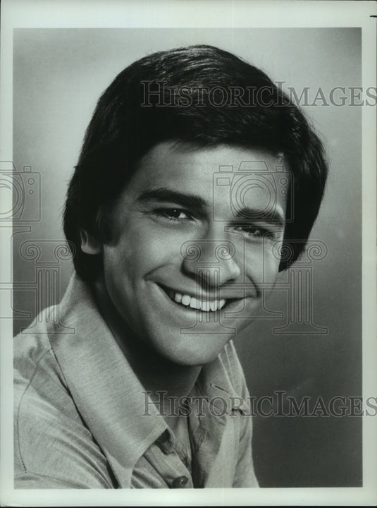 Press Photo actor Mark Shera in CBS' "Barnaby Jones" - mjp39154 - Historic Images