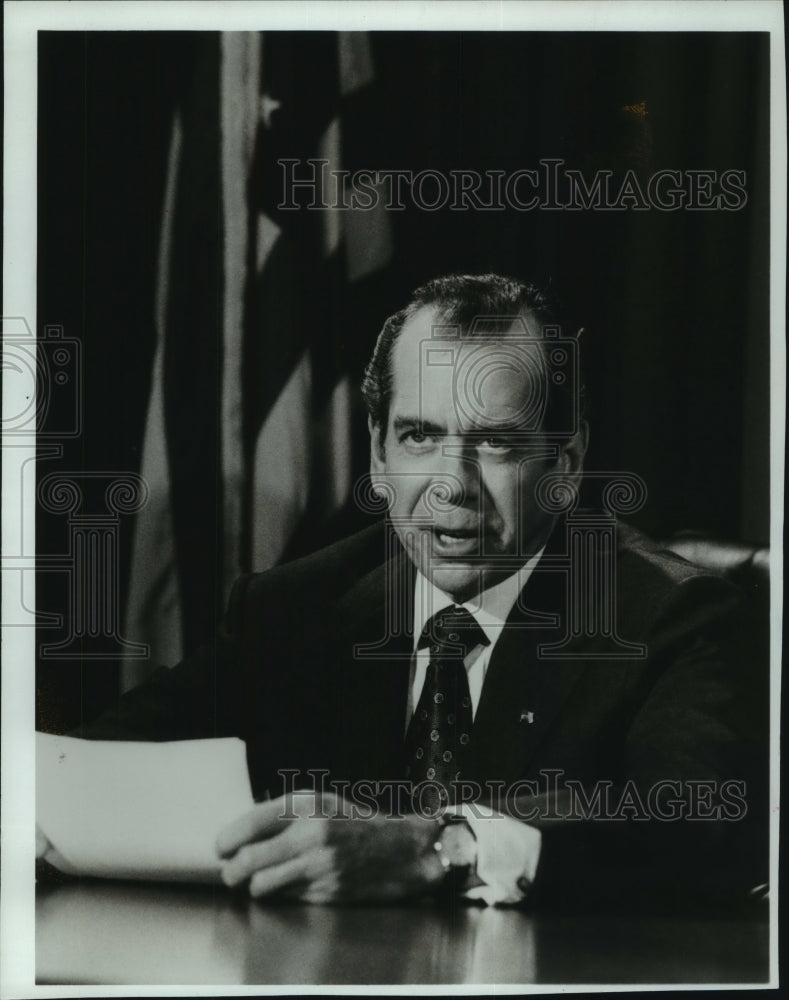 1989, Lane Smith Portrays President Richard Nixon In &#39;The Final Days&#39; - Historic Images