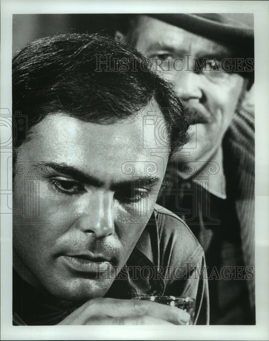 1967 Press Photo John Saxon & Dan Duryea star "World Premiere: Winchester 73" - Historic Images