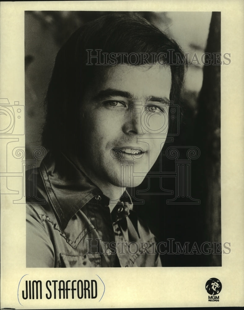 1975, US singer Jim Stafford - mjp39372 - Historic Images
