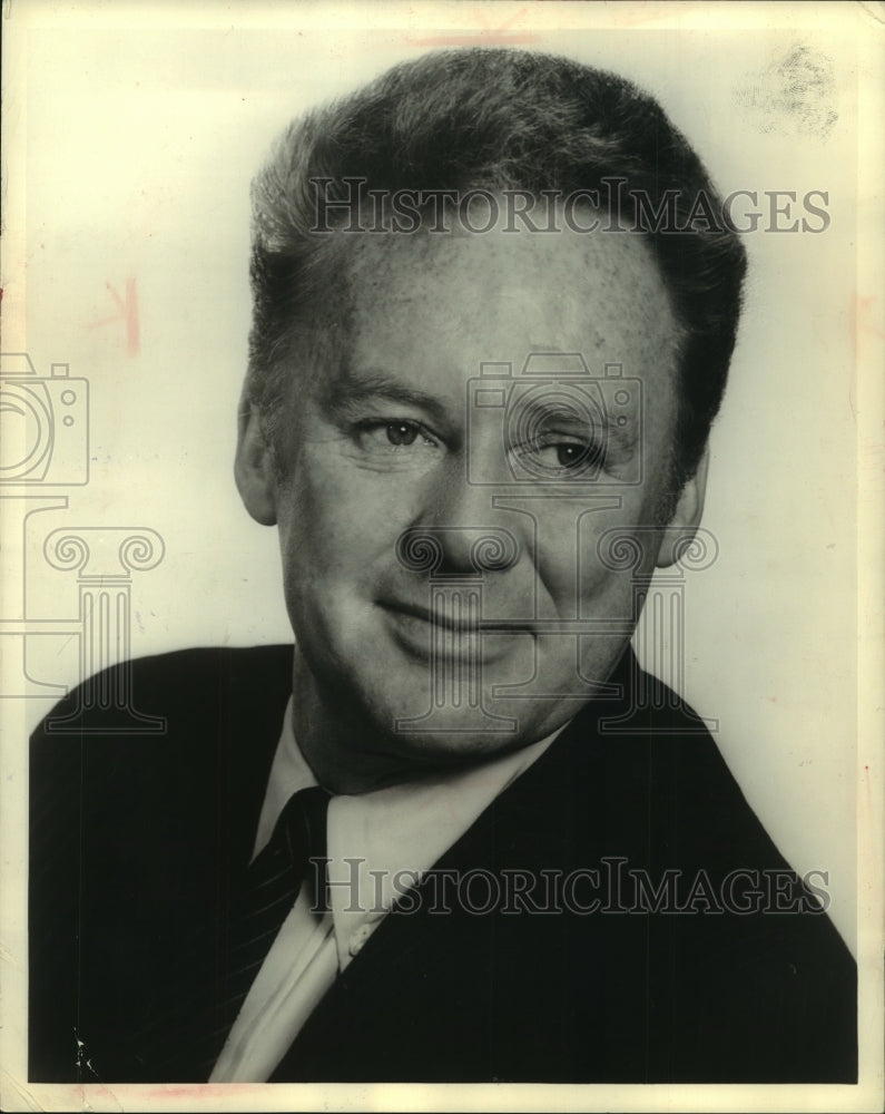 1963, Van Johnson actor smiling with lots of familiar freckles. - Historic Images