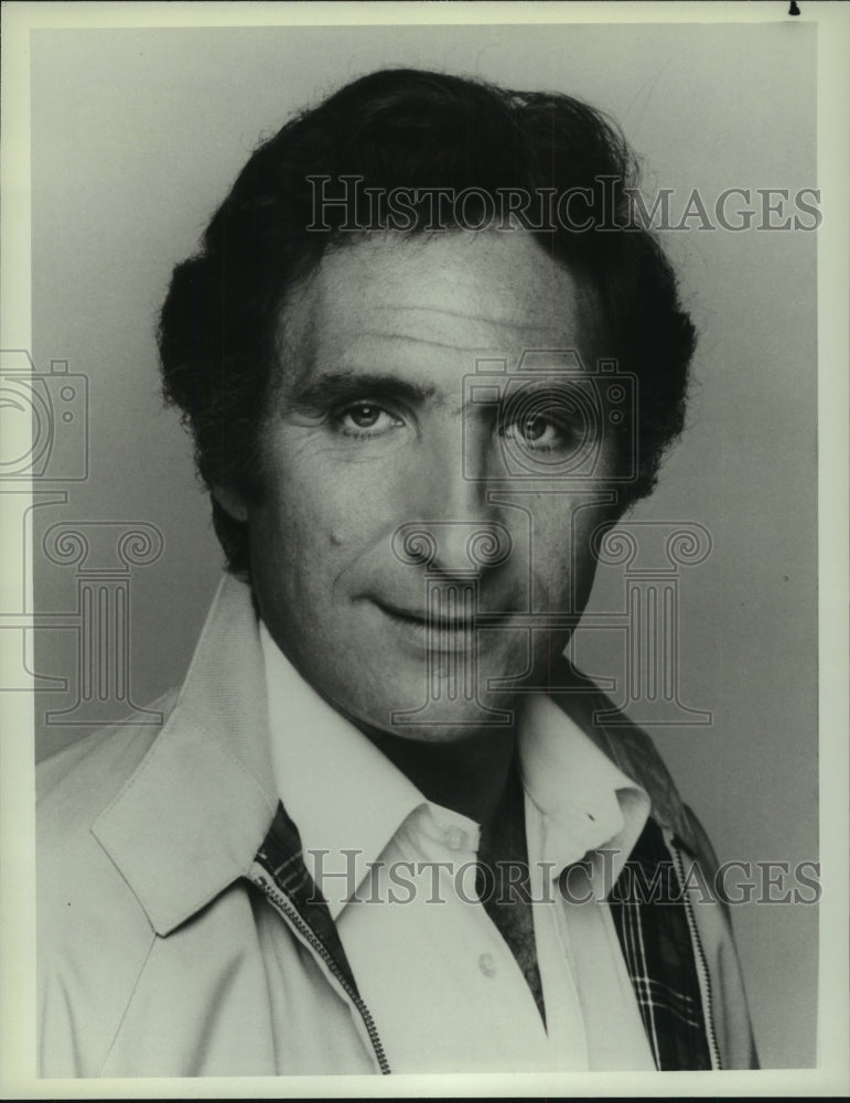 1982, Emmy Award-winner (1981) Judd Hirsch stars in "Taxi" - Historic Images