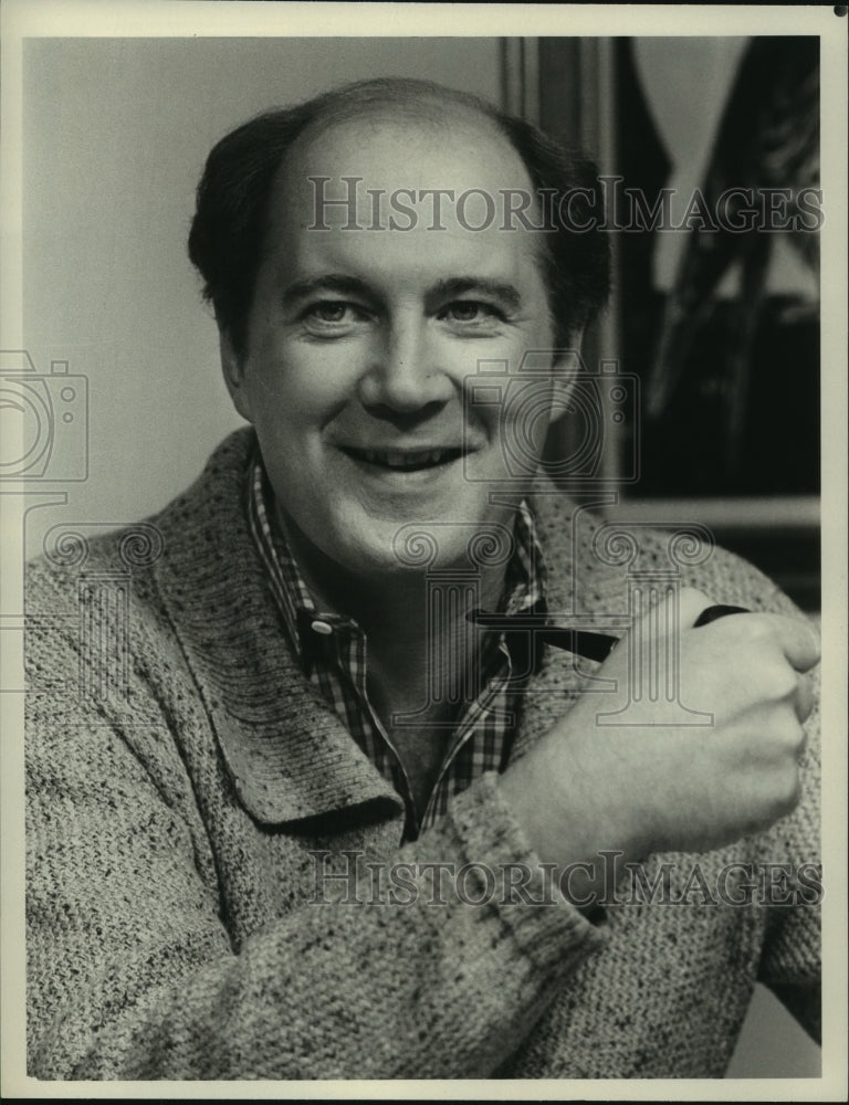 1981 Press Photo actor David Ogden Stiers stars in CBS&#39; &quot;Me and Mr. Stenner&quot; - Historic Images