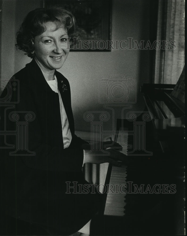 1969, Regina Smendzianka, Polish Pianist - mjp39599 - Historic Images