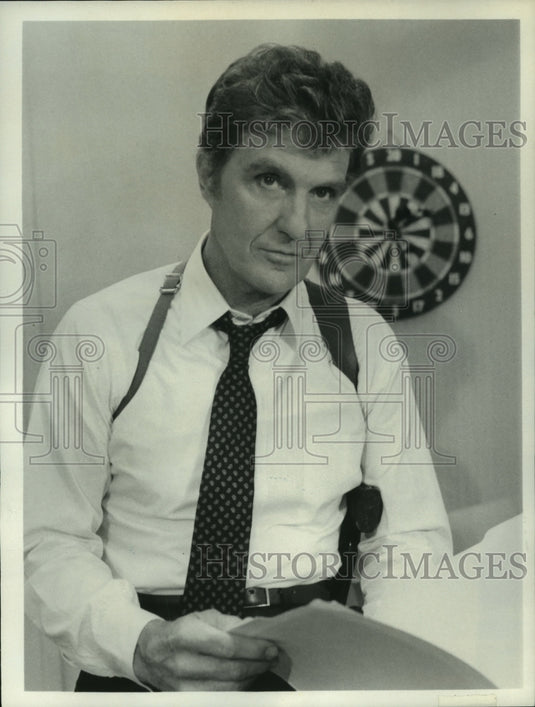 1982 Press Photo Robert Stack stars as the commander in "Strike Force" - Historic Images