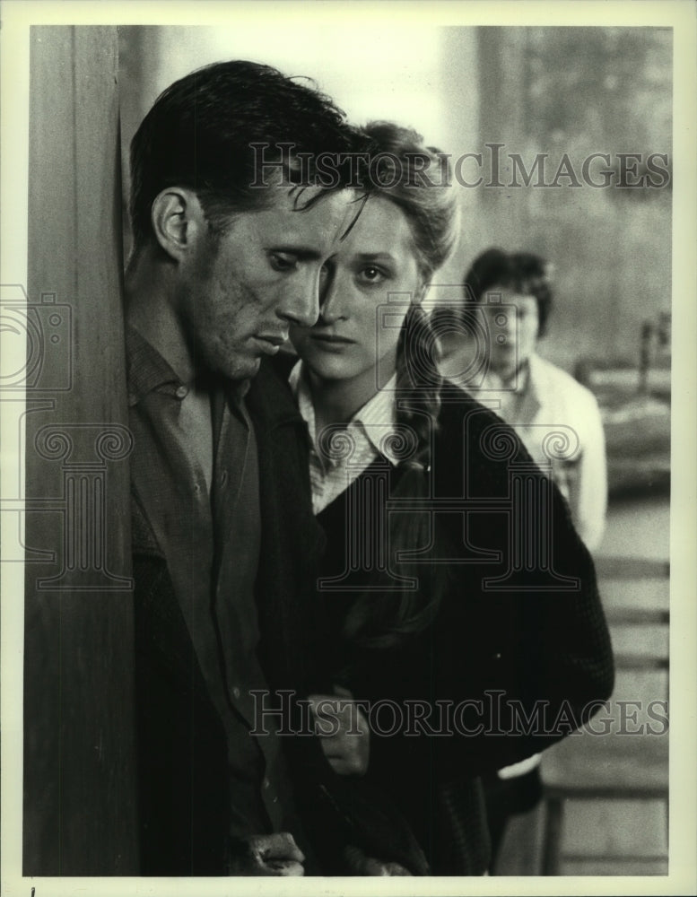 1979 Press Photo Meryl Streep and James Woods star in &quot;Holocaust&quot; - mjp39626 - Historic Images