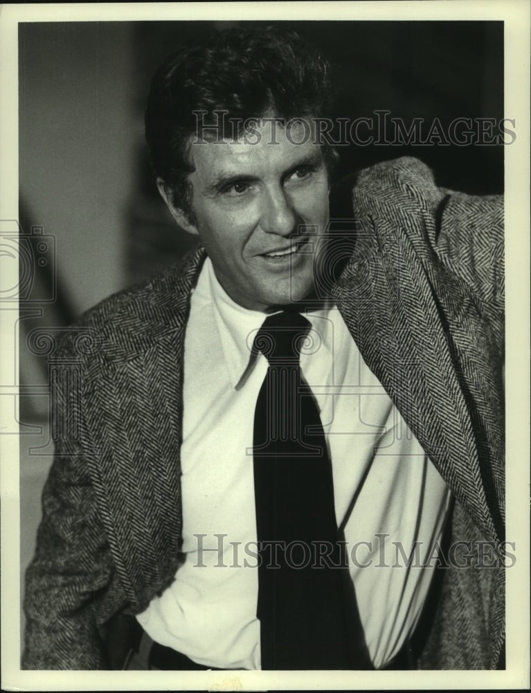 1976, Actor Robert Stack in the Television Show "Most Wanted" on ABC - Historic Images