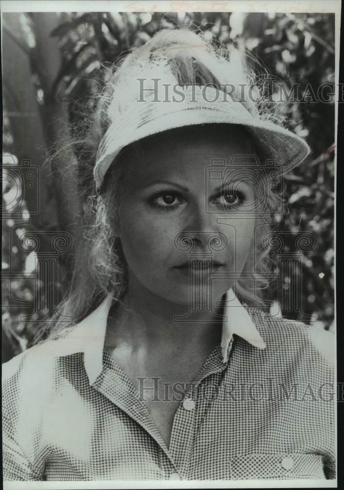 1978, Actress Sally Struthers in the Film "My Husband Is Missing" - Historic Images