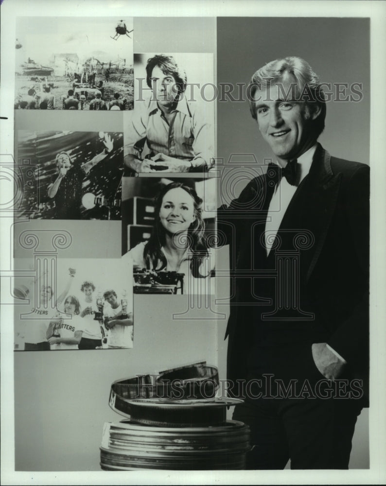 1980 Press Photo TV Host David Sheehan looks at "Oscar" races - mjp39802 - Historic Images