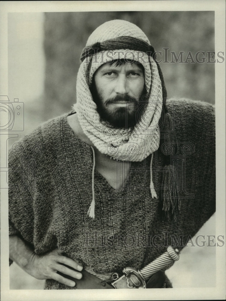 1981, Peter Strauss plays the Roman General on ABC novel for TV - Historic Images