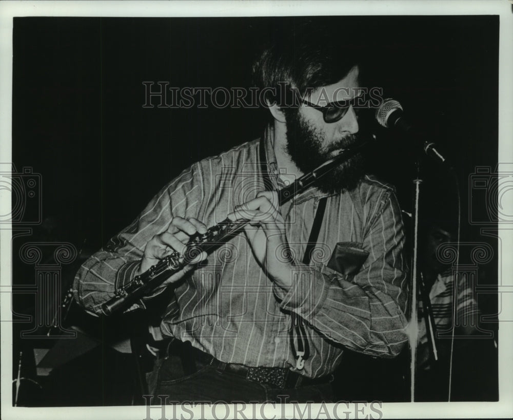 1977 Press Photo Jazz Musician Lew Tobadsin - mjp39891- Historic Images