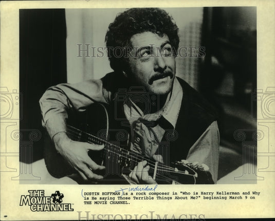 1981, Dustin Hoffman in a film on The Movie Channel - mjp40060 - Historic Images