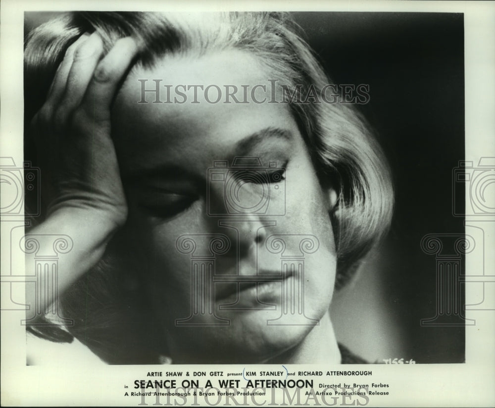 1965 Press Photo Kim Stanley stars in Seance on a Wet Afternoon. - mjp40112 - Historic Images