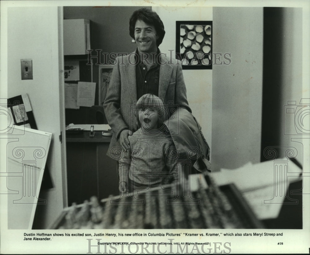 1979 Press Photo Dustin Hoffman, Justin Henry actors star in &quot;Kramer vs. Kramer&quot; - Historic Images