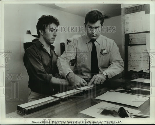 1974, Dustin Hoffman stars as Lenny Bruce in "Lenny." - mjp40139 - Historic Images