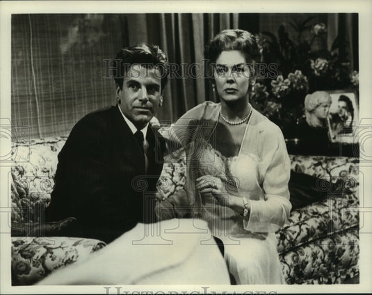 1966 Press Photo Maximilian Schell, Rosalind Russell in "Five Finger Exercise" - Historic Images