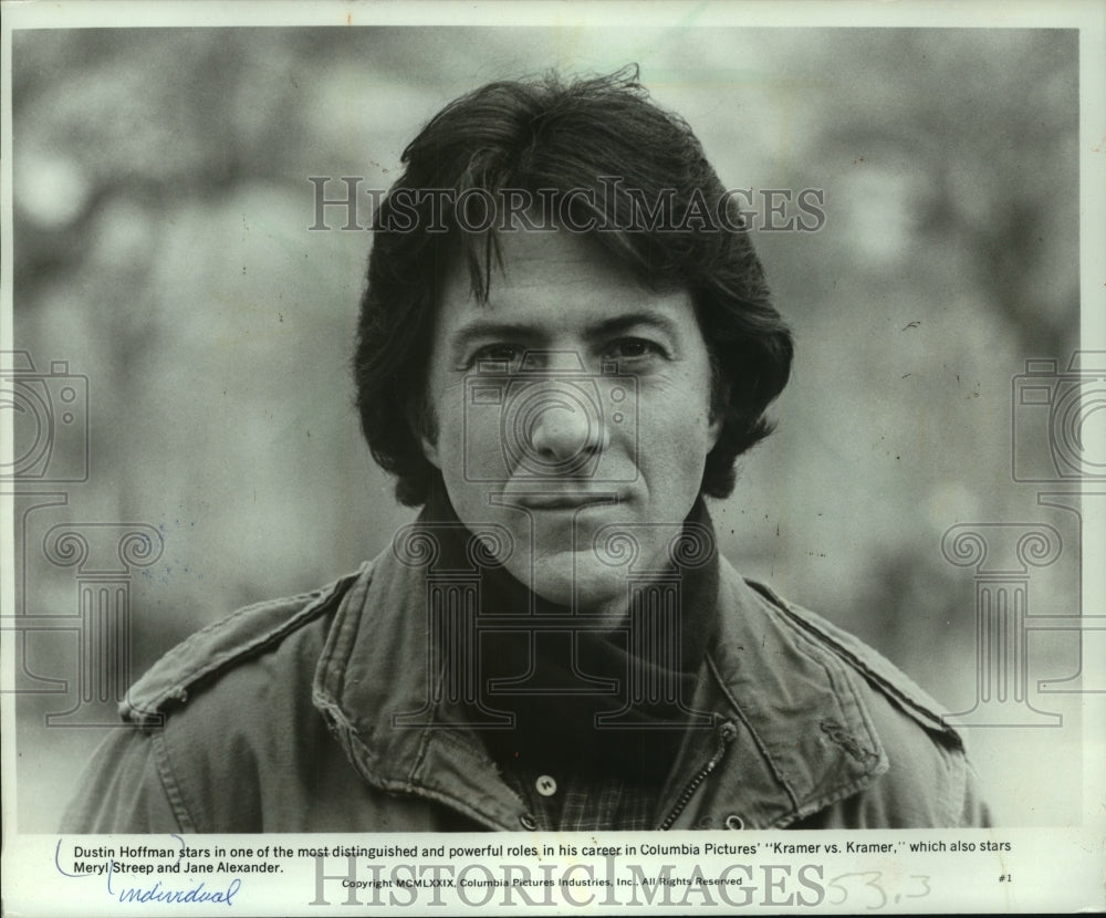 1980, Dustin Hoffman stars in &quot;Kramver vs. Kramer&quot; - mjp40257 - Historic Images