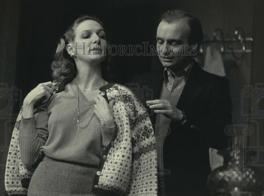 1984, Actors Appear In Sunset Playhouse's 'Mary, Mary' At Elm Grove - Historic Images