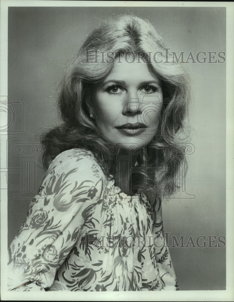 1980 Press Photo Loretta Swit acts as Sandy McLaren in an NBC series - mjp40372 - Historic Images