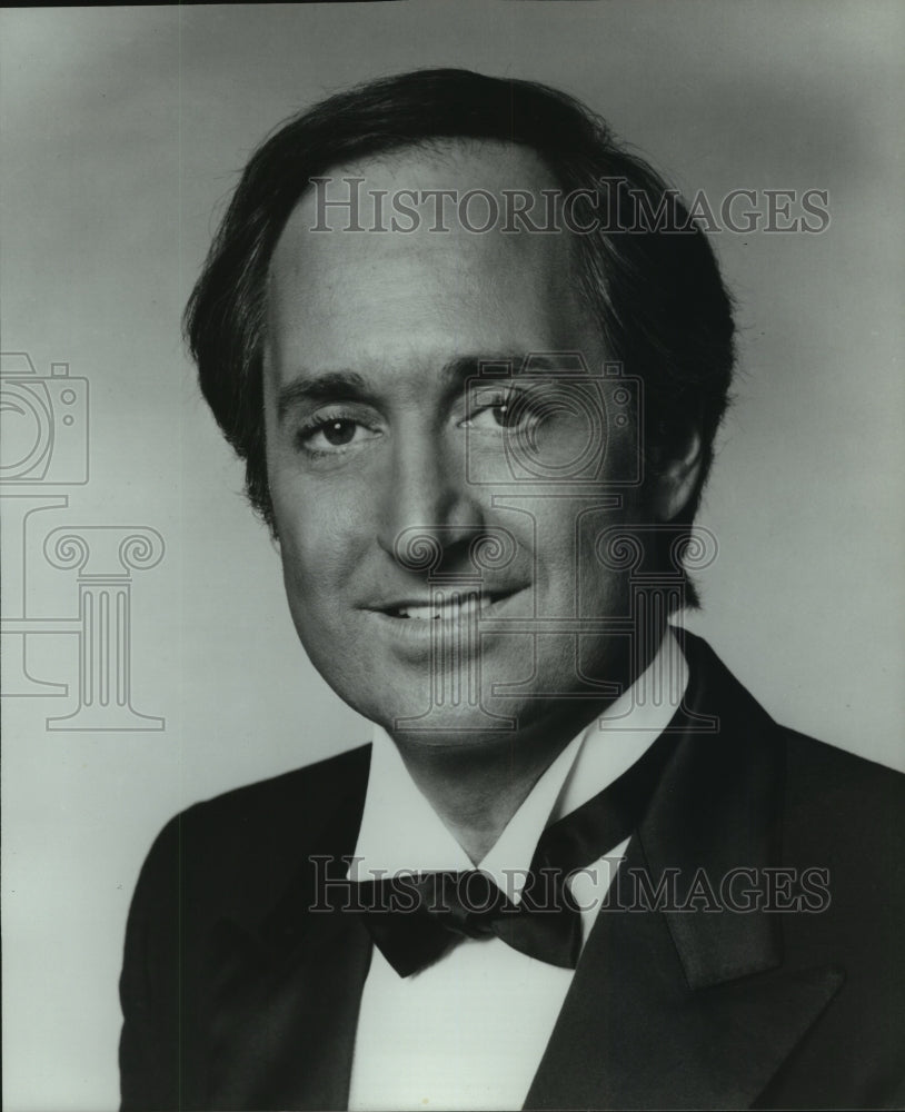 1985 Press Photo Singer Neil Sedaka - mjp40626 - Historic Images